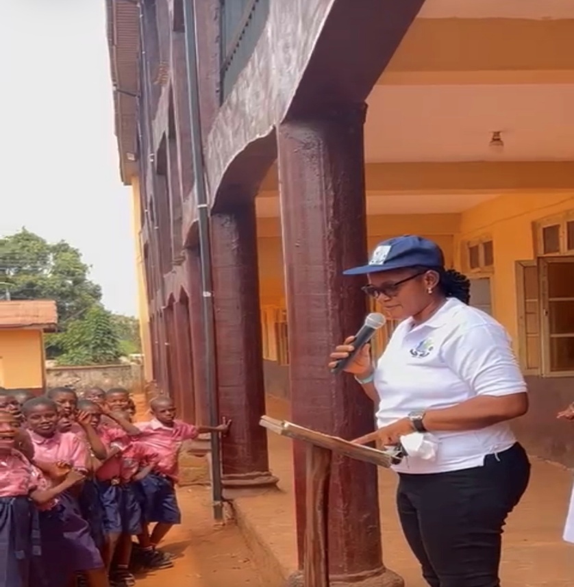 Mrs Vivian Ifeoma Eze Speaking on Entrepreneurship and Skills Acquisition